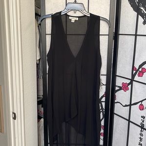 Cousin Earl Black Small V Neck Flowy Tank Top Blouse Boutique